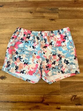 The North Face Girls Pink Blue Camo Athletic Amphibious Class V Water Shorts 7/8